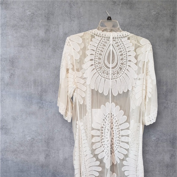 Adiva Size Lg White Lace Overlay kimono - Picture 2 of 6